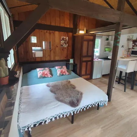 La Baraque Des Artistes *